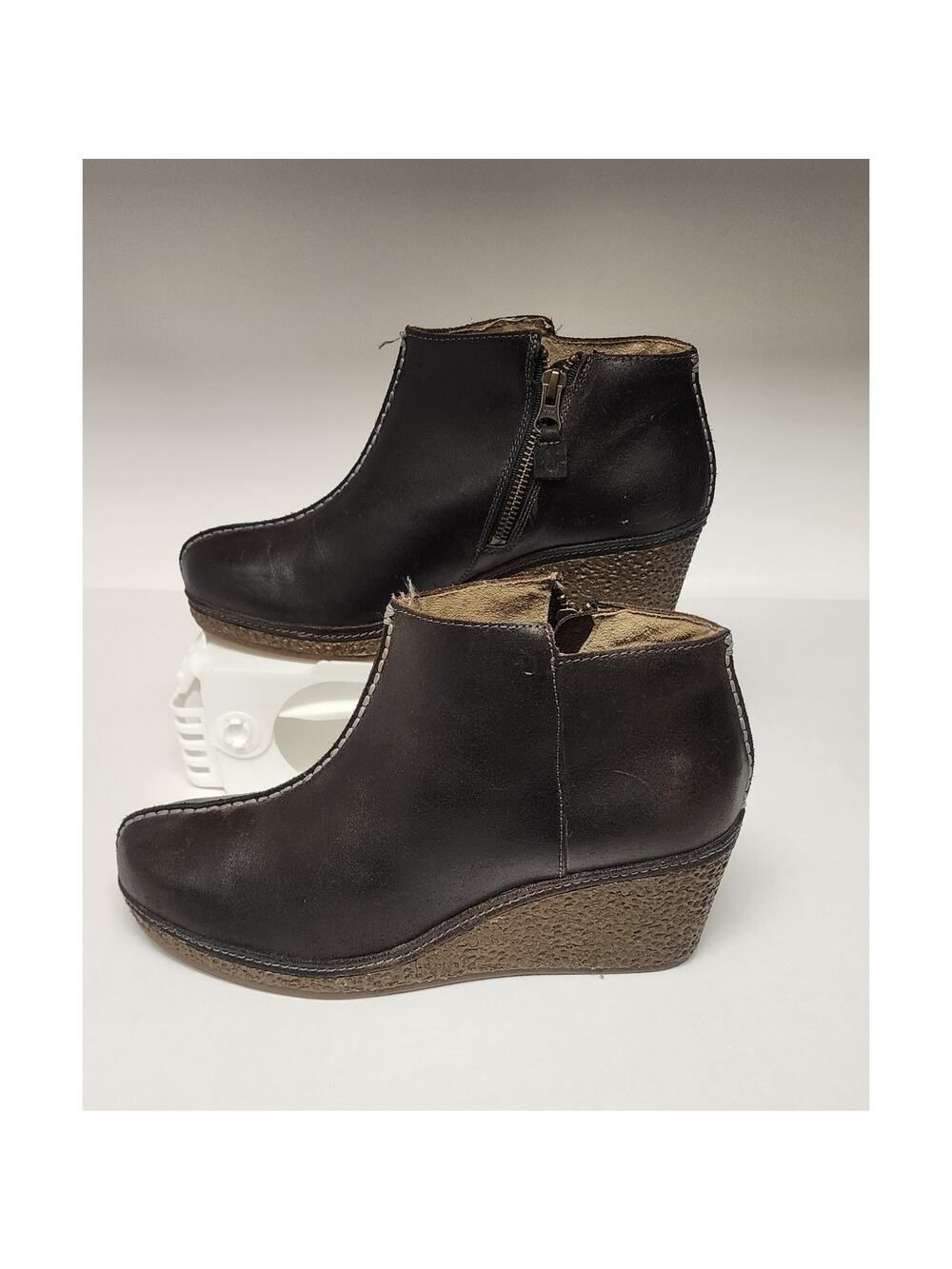 OluKai Women's Brown Humu Leather Wedge Ankle Boot Shoe US 9 EU 39
